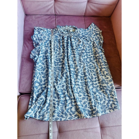 Melloday Short Sleeve Top Size Large Blue Floral  Ruffle Neck - Picture 11 of 11